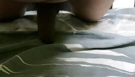 HANDJOB AND CUM ON BED