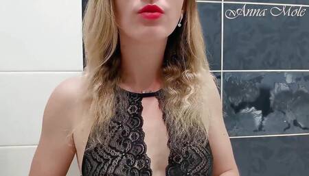 A beautiful girl sucks a dildo deliciously and dreams of a real dick