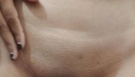 chudanai kai liyai tras rhi hu mai