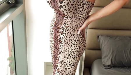 Victoria Zdrok returns, spectacular body and all