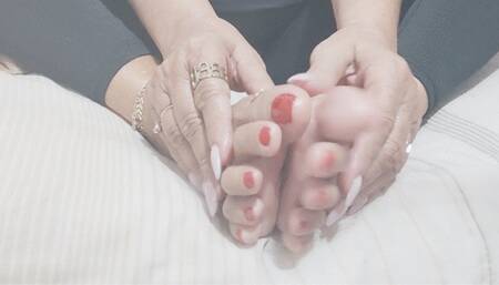 Diana Senior Barefoot and foot soles paradise