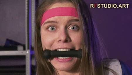 Hot gag dance from Leya 7 (HD 720p MP4)