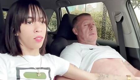 Car Handjob by Sexy Prostitute, Old Man Cum Very Hard.