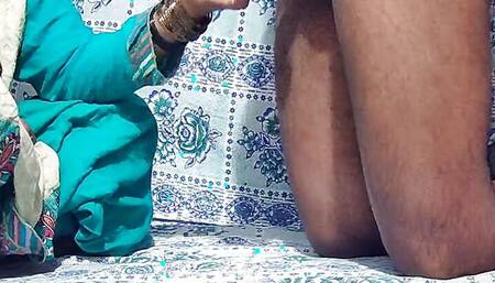 Indian dasi old maid and boss sex in the kitchen