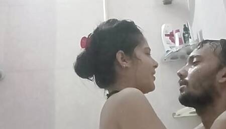 Hardcore rough Sex in bathroom with lover