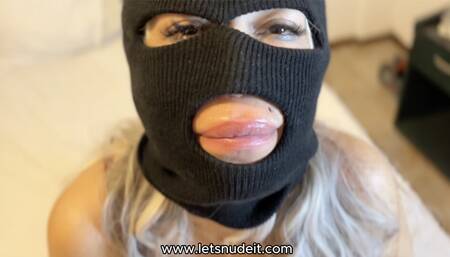 My New SEXY Subscriber Wanted to Give Me a BLOWJOB