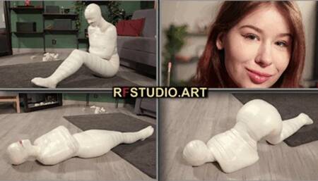 Patty in total microfoam mummification Part 1 - A tight cocoon instead of a date (UHD 4K MP4)