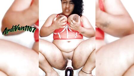 Squirts Squirts Squirts, They Get Everything Wet When I Masturbate Really Well