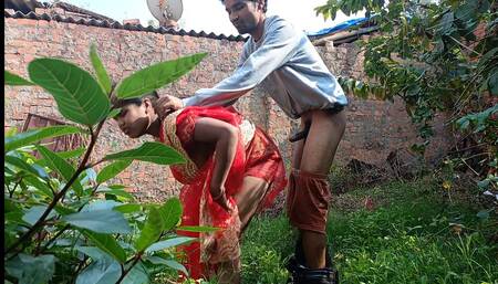 Newly married hot Indian bhabhi outdoor real sex video