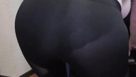 Worship My Ass in Yoga Pants