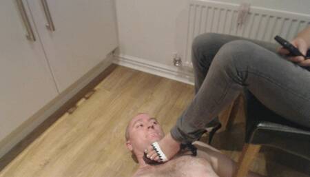 Close Up- Choke with Shoes (MOV)