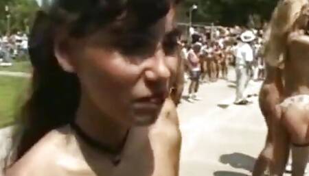 Flashing MILFs Real Public nudity flashing videos from