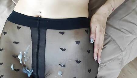 I went to my neighbor for help and she met me only in black tights