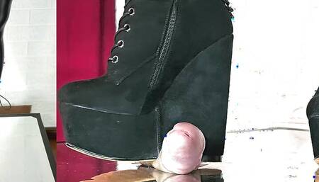 Wedge boots are massacre