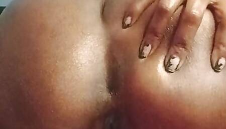 Sexy Desi Indian girl fingering