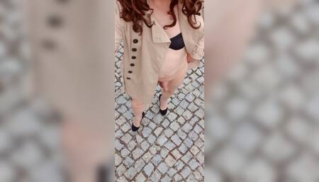 Toni on a risky walk in the street