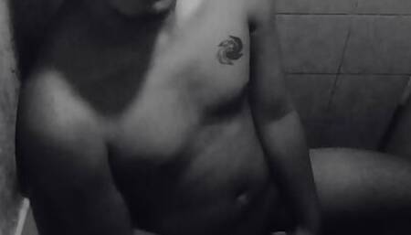 Asia GAY teen Midnight Public Toilet Wanking