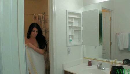 Stepdaughter Is Horny For Her Stepmoms Pussy ( FULL VERSION )