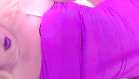 Kellystar518 in ROOM SERVICE