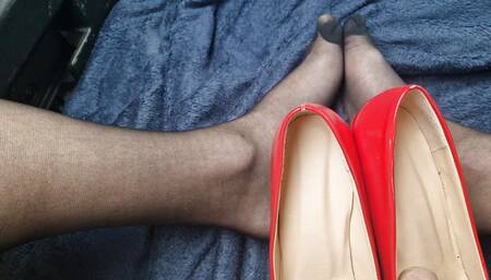 Cum in the high heels from my neighbour