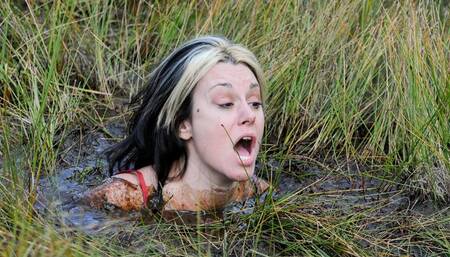 Lady out of a Red Dress - Ultimate Edit