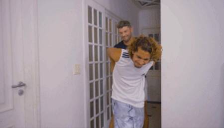 FACE SITTING ALEX COIMBRA, THE INFLEXIBLE DOMINATOR