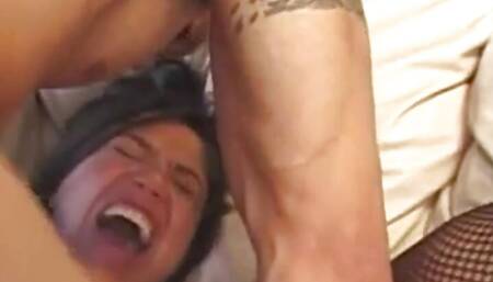 This anal Latina knows how to clean the kitchen and drain her lovers cock