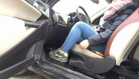 Pedal pumping compilation with only Nike Air Max