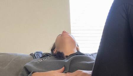 Dr Tiny helps Sammie cure her stomach ache