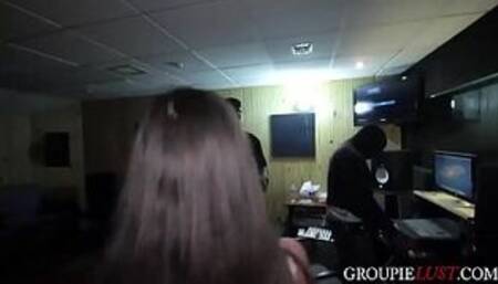 Crazy Groupies Fuck With Rappers | INSTAGRAM @elclubmx4