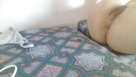 I masturbate with myself and my pussy is fond of