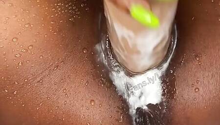 Creamin and Squirting everywhere after girls night out