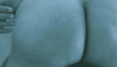 Big Ass lady moans and squirts multiple times when finger fucked and gaped