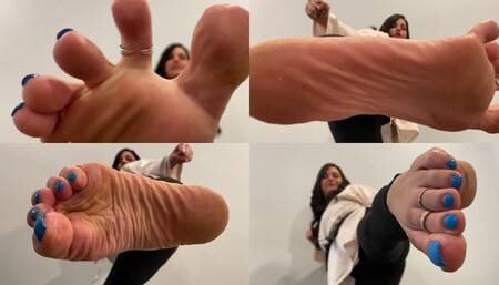 Face Kicker