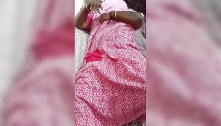 Indian Anty Bedroom Finger Massage