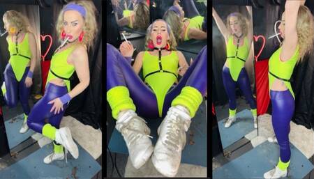 Smokarobics- your 80th fitness girl smoke a virgins slim menthol while doing sports