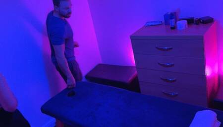 Sensual Massage Escalates Quickly | QueenieGee - MrBritainX