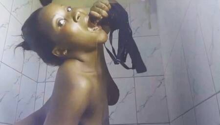 Am Hot, Wet and I Pee my Bra