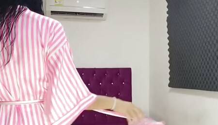 NEIGHBOR I KNOW MY HUSBAND IS NOT HERE BUT YOU CAN FUCK MY VAGINA - SUB ESPANOL