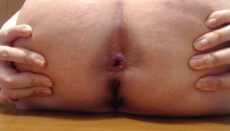 Wonderful farts in the bedroom 720HD