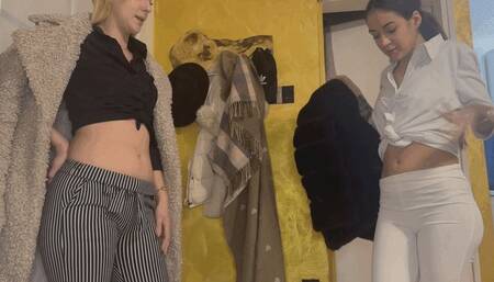 She has cute belly button CUSTOM MP4