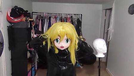 Kigurumi in heavy rubber breathplay rebeathing air from their suit