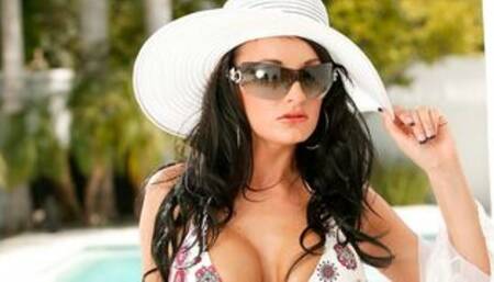 Alektra Blue Anal Is In Fashion