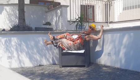 Selena's Outdoor Sex After Coming Home
