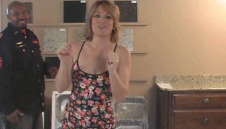 Carmen Hollywood Jerks Off Black Customer And Gets Facial! (mp4)