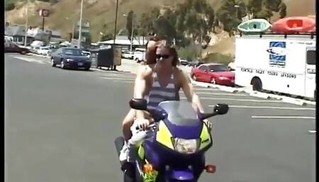 Guys Stick His Hard Cocks in Girls Assholes and Bang Them Hard on the Bed