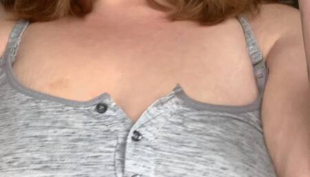 Carina Racy - Giantess Swallows 15 Tinies WHOLE!