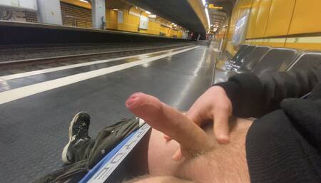 Quickly jerked off in public at the train station pt. 2 - U-Bahnstation Edition