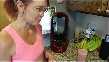 smoothies are a healthier option Aurora Willows youtuber