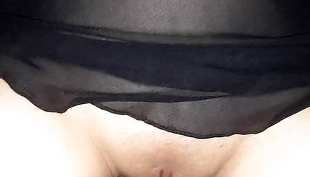 wife gave the honeyed from the backyard without caring who passed by and got a full cumshot